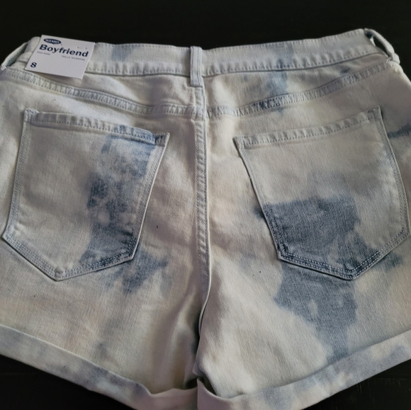 Old Navy size 8 shorts - Picture 2 of 6